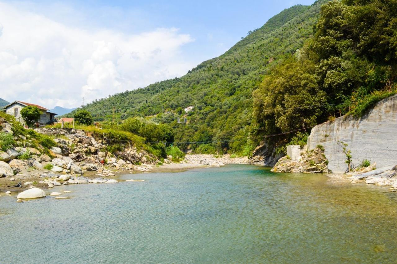 Alloggio U Sportegu Da E Monti A Giaia Badalucco Exterior foto